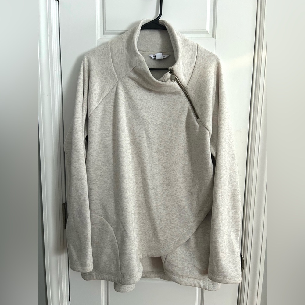 Athleta Cozy Karma Asym Pullover in Oatmeal Heather